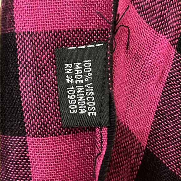 Pink and Black Fringe Scarf - Picture 4 of 6